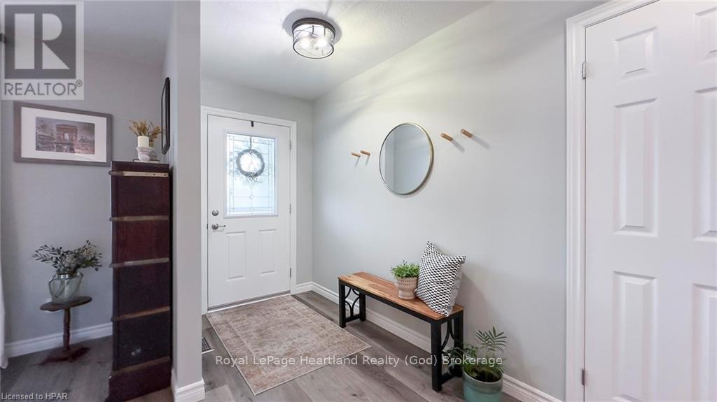 103 Huron Heights Drive, Ashfield-Colborne-Wawanosh, Ontario  N7A 0C1 - Photo 9 - X11823078