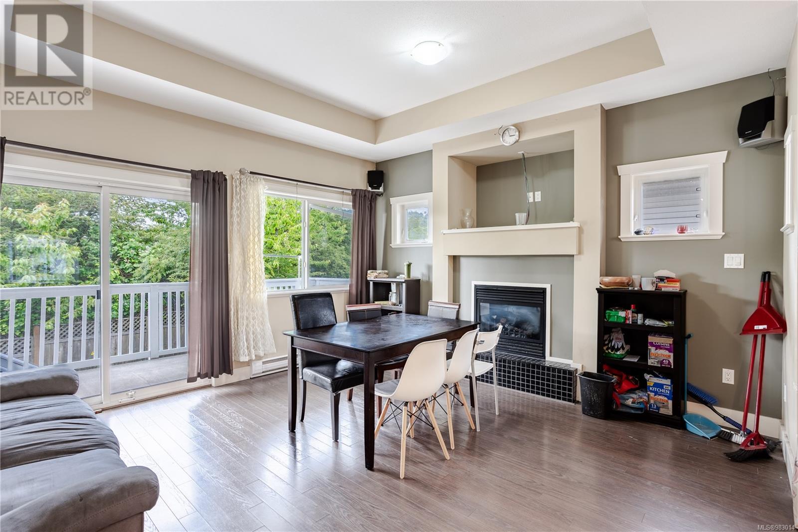 Property at 545 Poets Trail Dr image 3