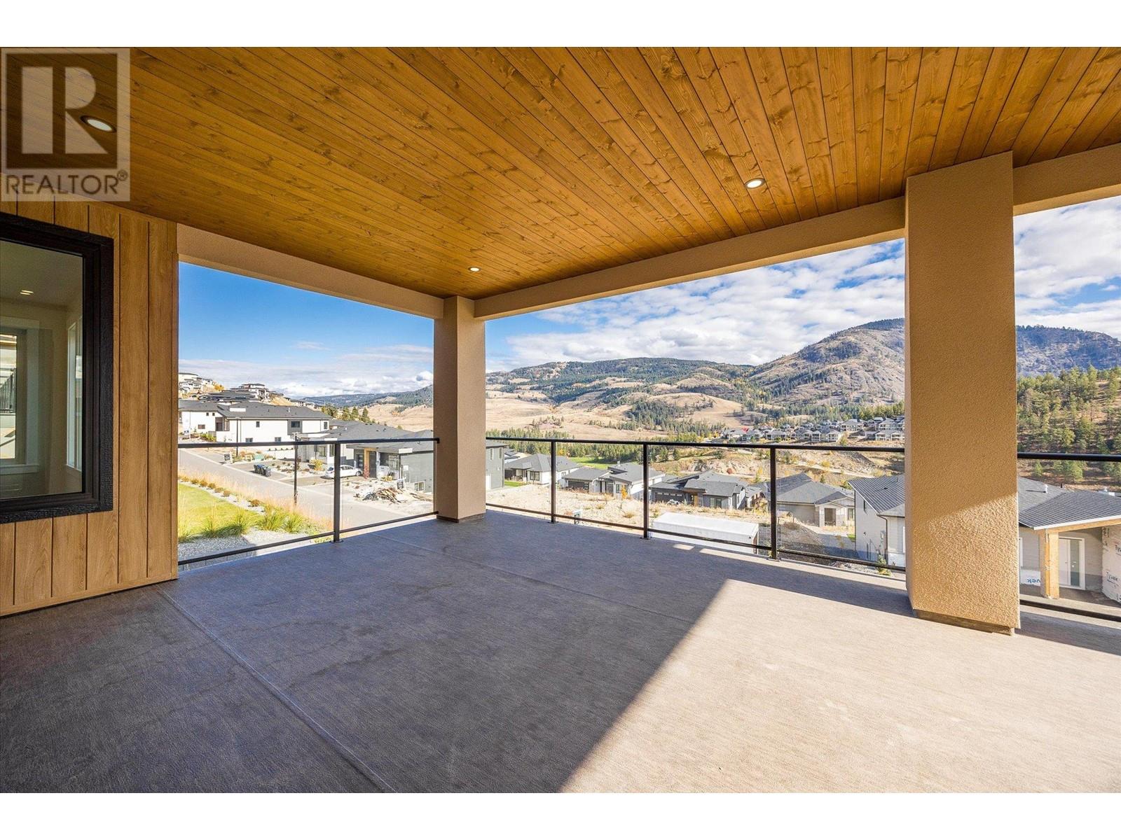 Property at 989 Loseth Drive image 1