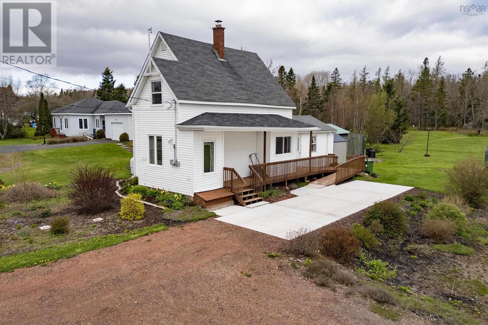 1555 Highway 242, river hebert, Nova Scotia