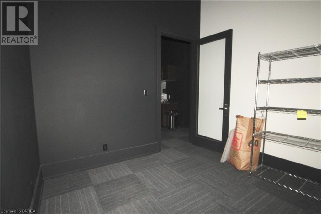 142 West Street Unit# A, Brantford, Ontario  N3T 3G3 - Photo 17 - 40684657