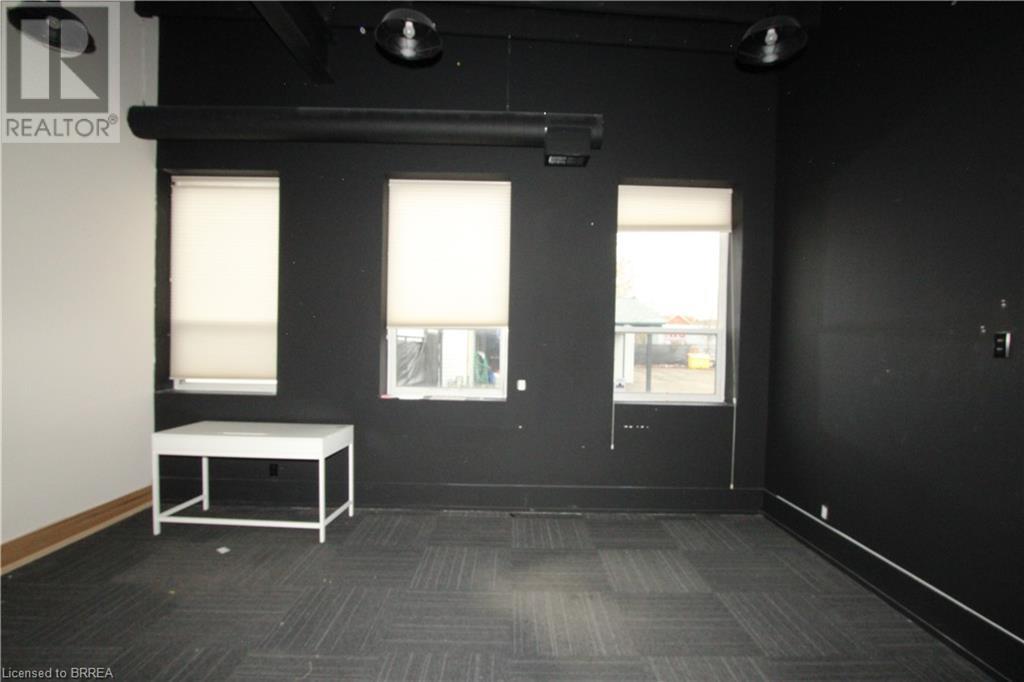 142 West Street Unit# A, Brantford, Ontario  N3T 3G3 - Photo 25 - 40684657