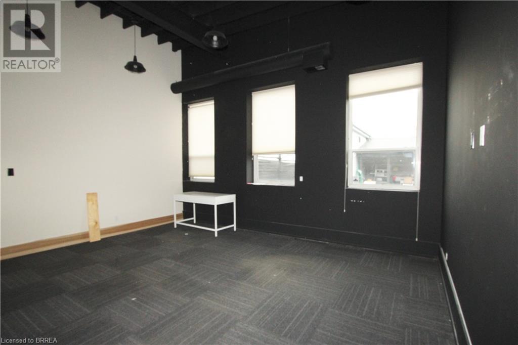 142 West Street Unit# A, Brantford, Ontario  N3T 3G3 - Photo 26 - 40684657