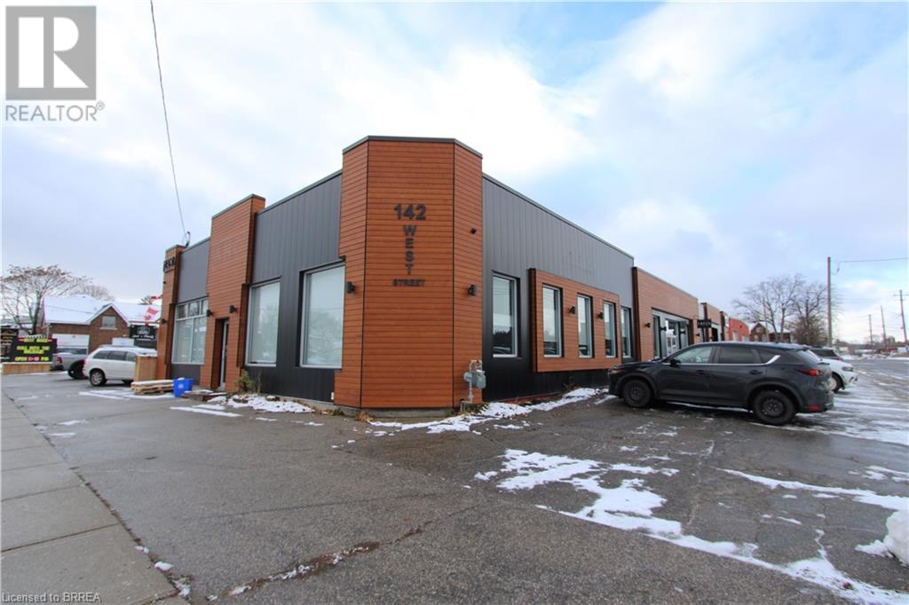 142 West Street Unit# A, Brantford, Ontario  N3T 3G3 - Photo 3 - 40684657