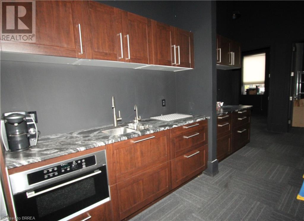 142 West Street Unit# A, Brantford, Ontario  N3T 3G3 - Photo 30 - 40684657