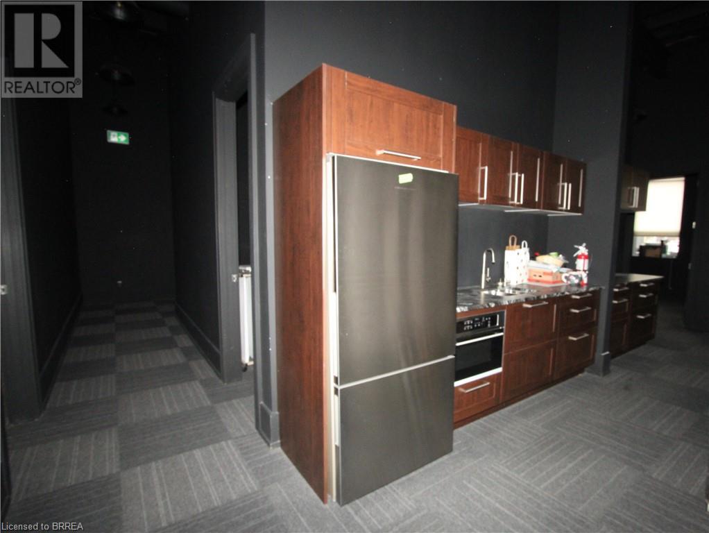 142 West Street Unit# A, Brantford, Ontario  N3T 3G3 - Photo 31 - 40684657