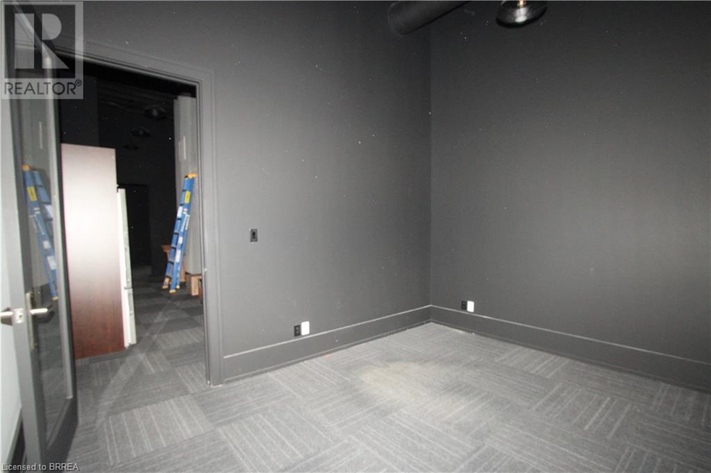 142 West Street Unit# A, Brantford, Ontario  N3T 3G3 - Photo 34 - 40684657