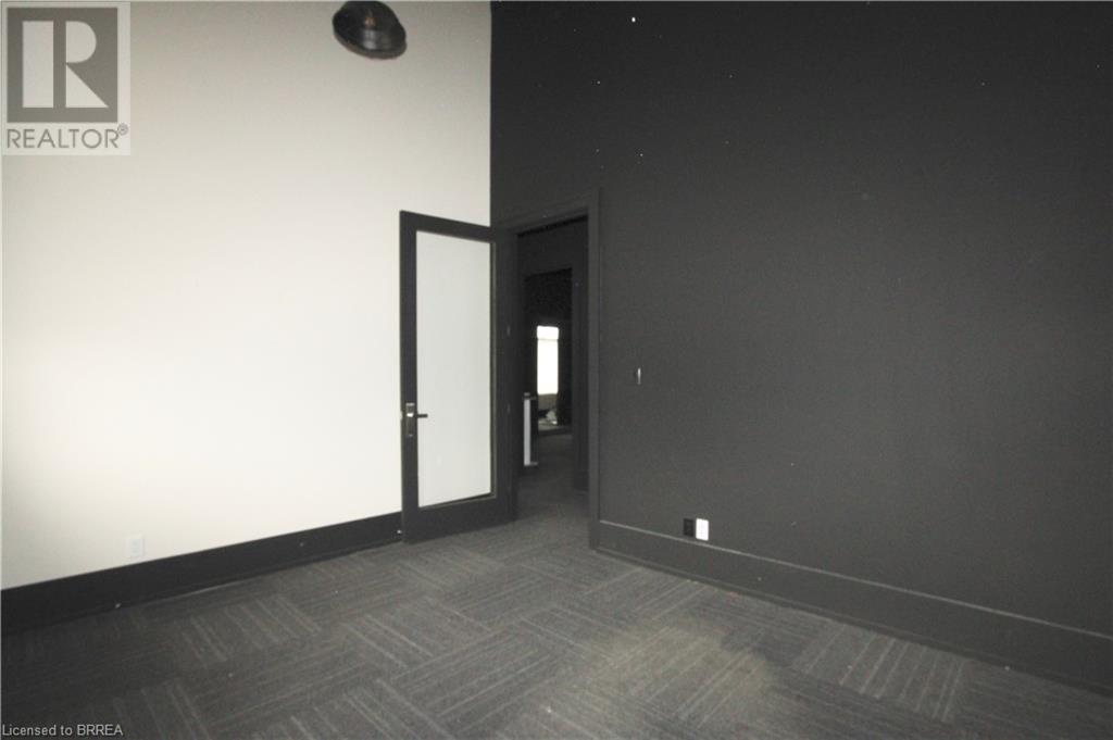 142 West Street Unit# A, Brantford, Ontario  N3T 3G3 - Photo 35 - 40684657