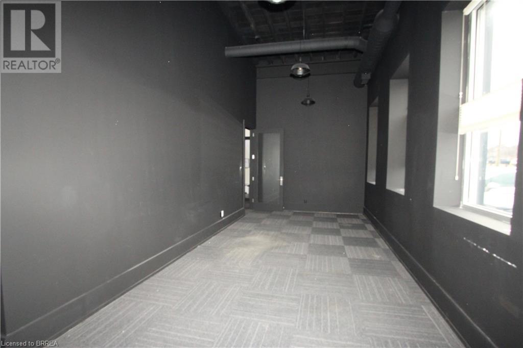 142 West Street Unit# A, Brantford, Ontario  N3T 3G3 - Photo 37 - 40684657