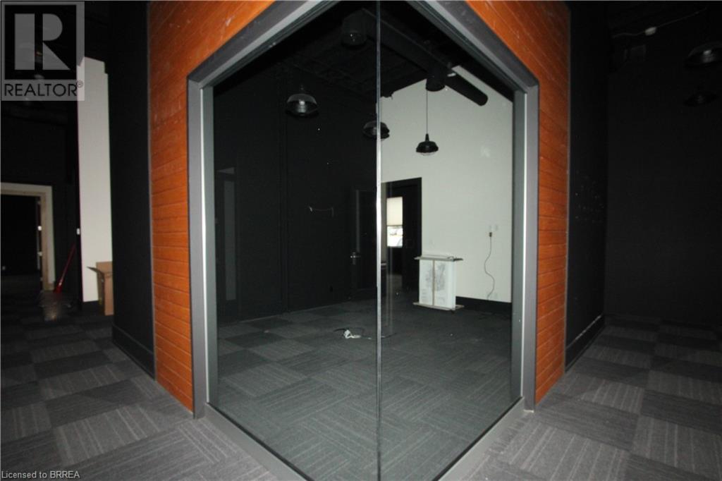 142 West Street Unit# A, Brantford, Ontario  N3T 3G3 - Photo 7 - 40684657