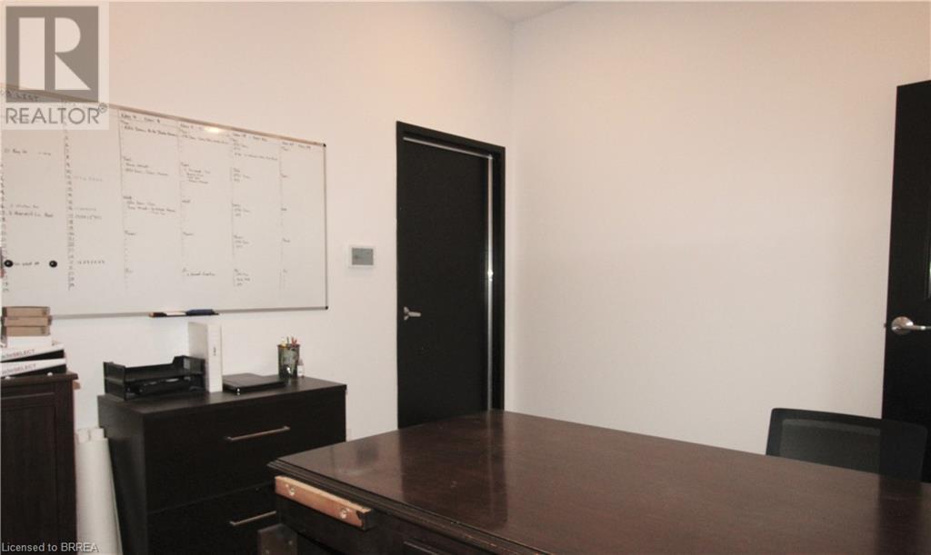 142 West Street Unit# C, Brantford, Ontario  N3T 3G3 - Photo 11 - 40684455