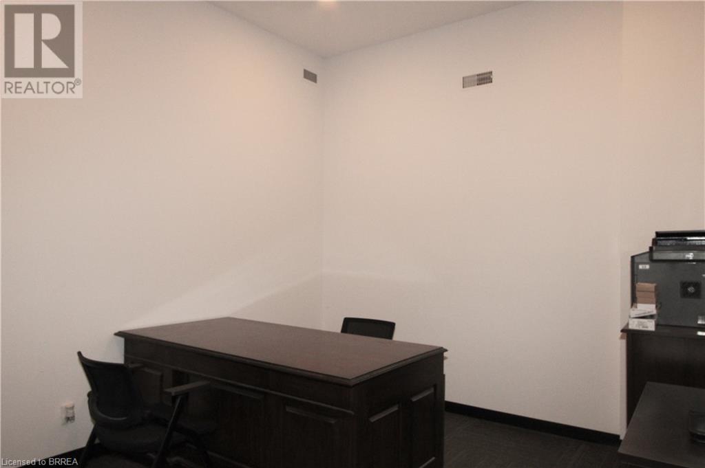 142 West Street Unit# C, Brantford, Ontario  N3T 3G3 - Photo 9 - 40684455