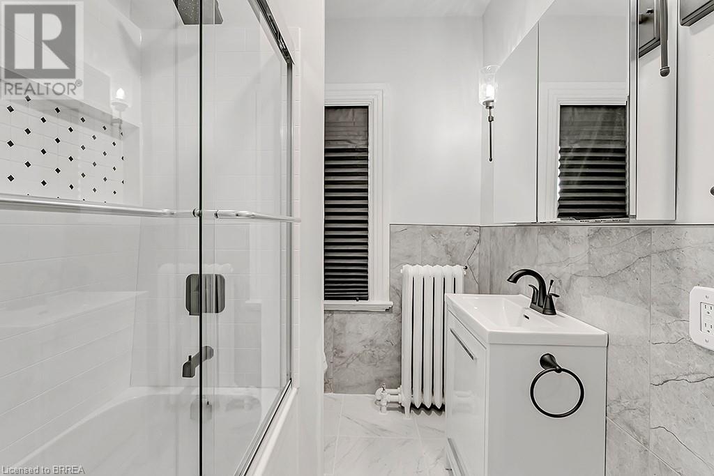 153 Drummond Street Unit# Upper, Brantford, Ontario  N3S 6A4 - Photo 8 - 40684372