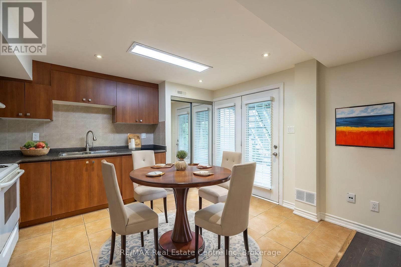 4 Clairfields Drive W, Guelph, Ontario  N1G 5H5 - Photo 13 - X11889416