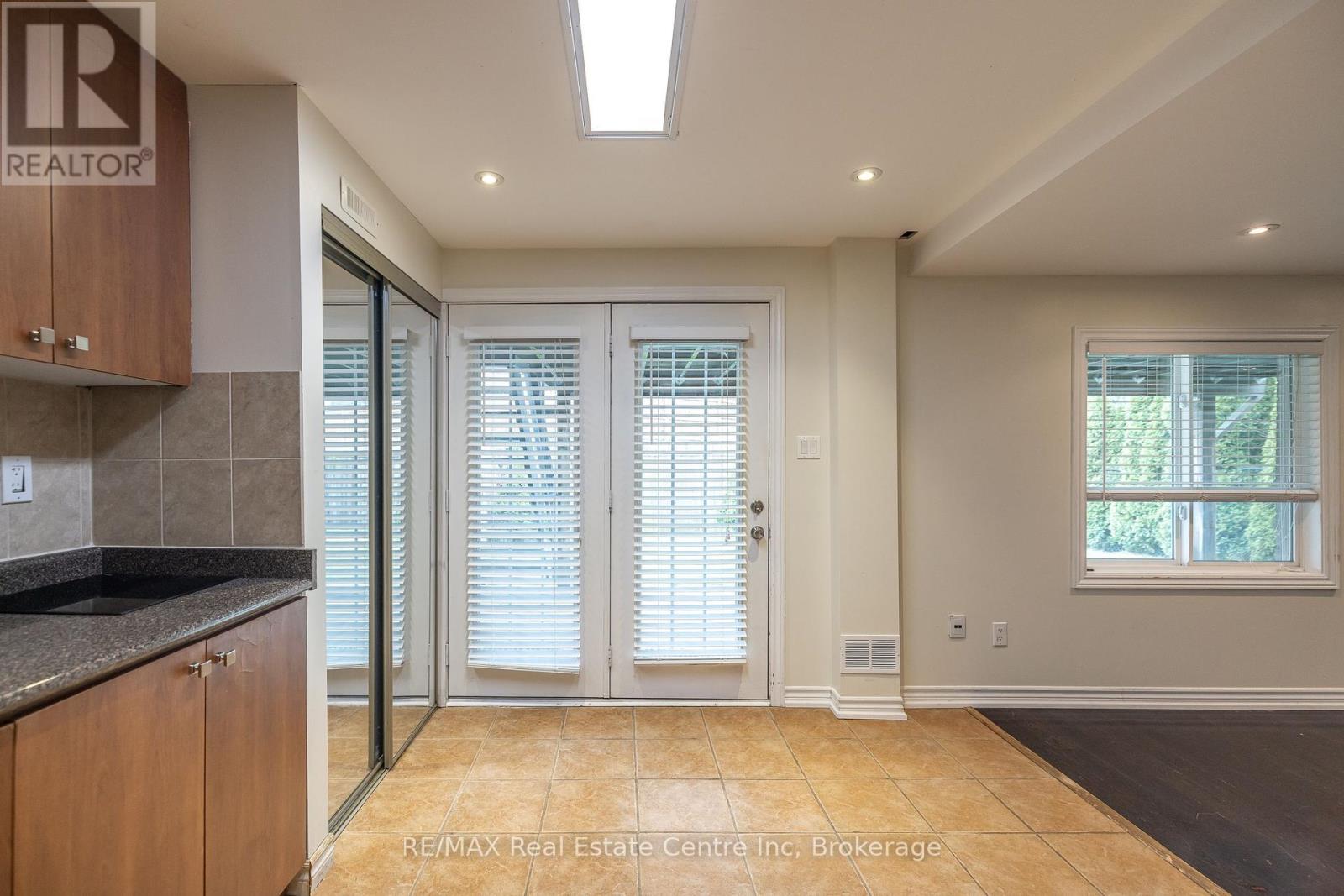 4 Clairfields Drive W, Guelph, Ontario  N1G 5H5 - Photo 29 - X11889416