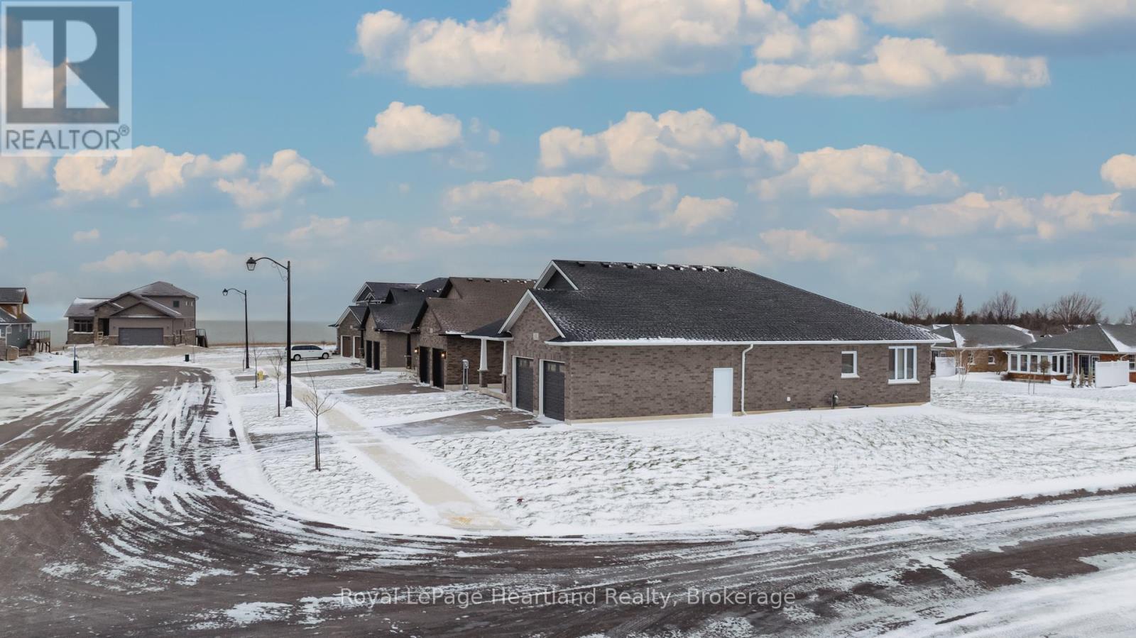 432 Coast Drive, Goderich, Ontario  N7A 4M6 - Photo 2 - X11889549