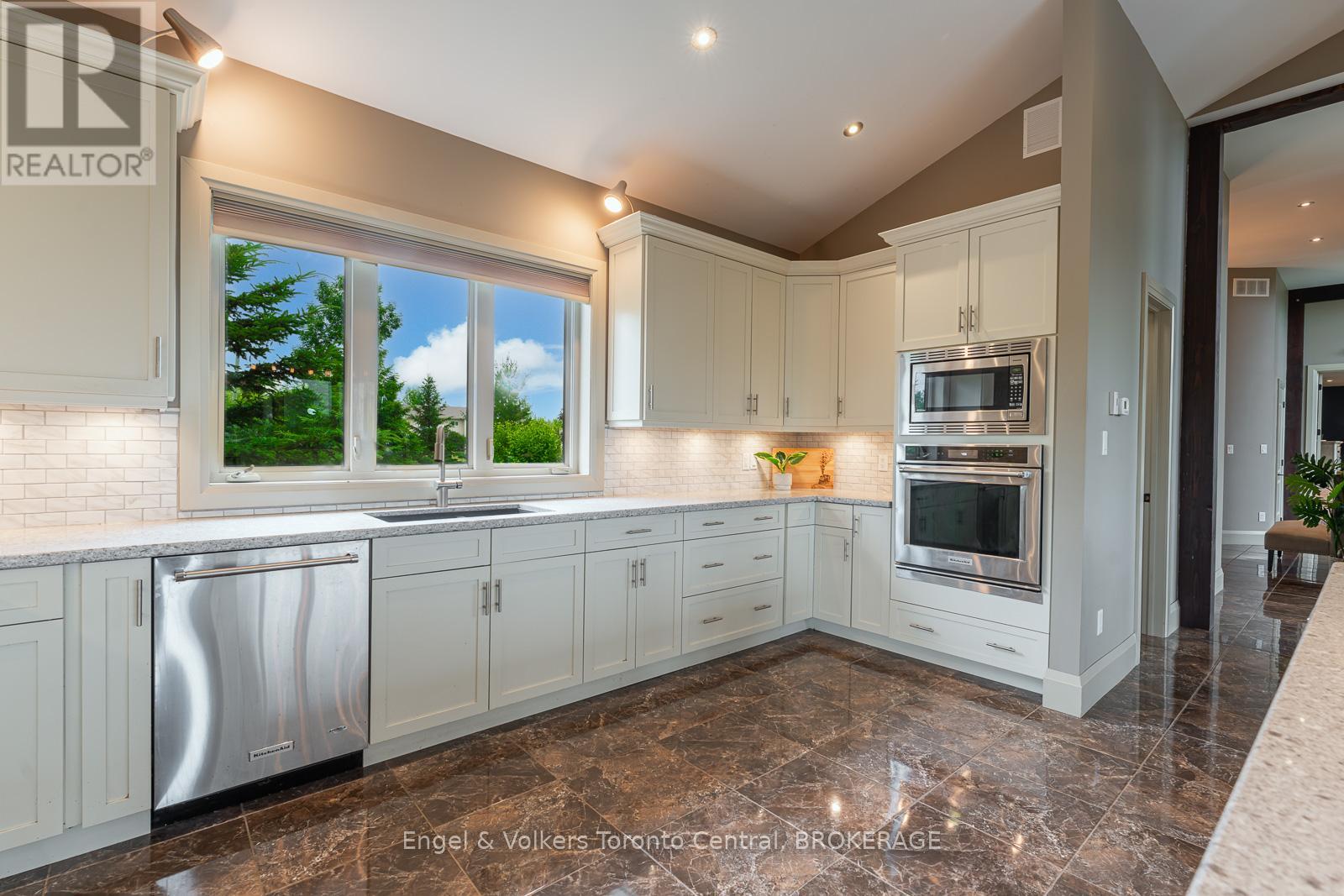 160 Robertson Avenue, Meaford, Ontario  N4L 1W7 - Photo 13 - X11889588