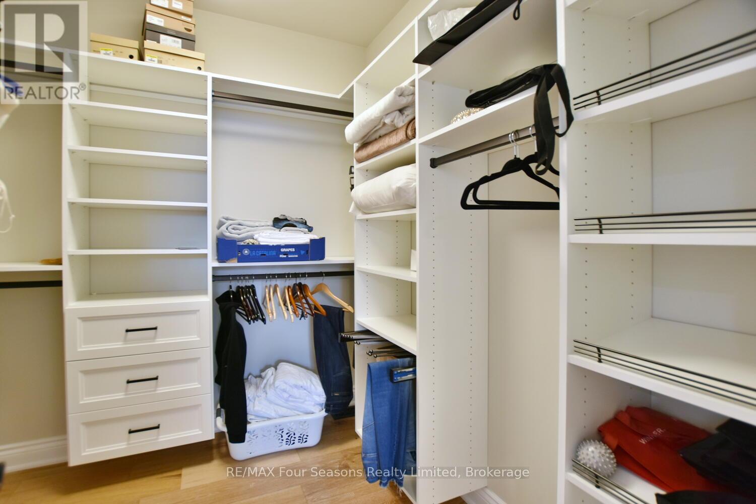 129 Blueski George Crescent, Blue Mountains, Ontario  L9Y 0S9 - Photo 19 - X11889591