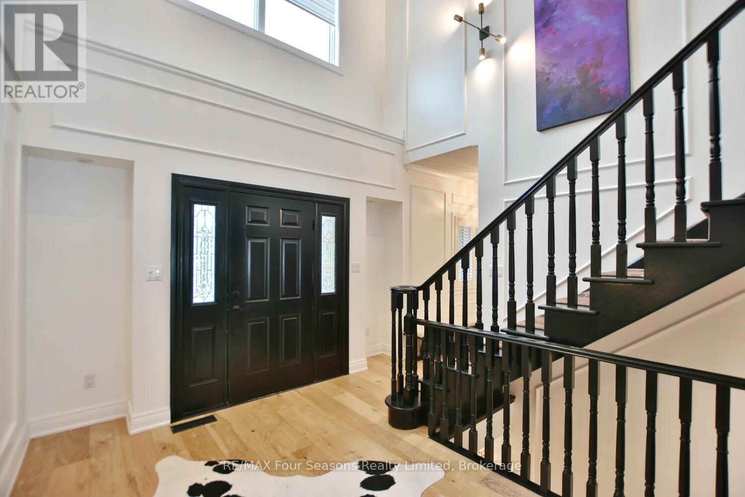 129 Blueski George Crescent, Blue Mountains, Ontario  L9Y 0S9 - Photo 2 - X11889591