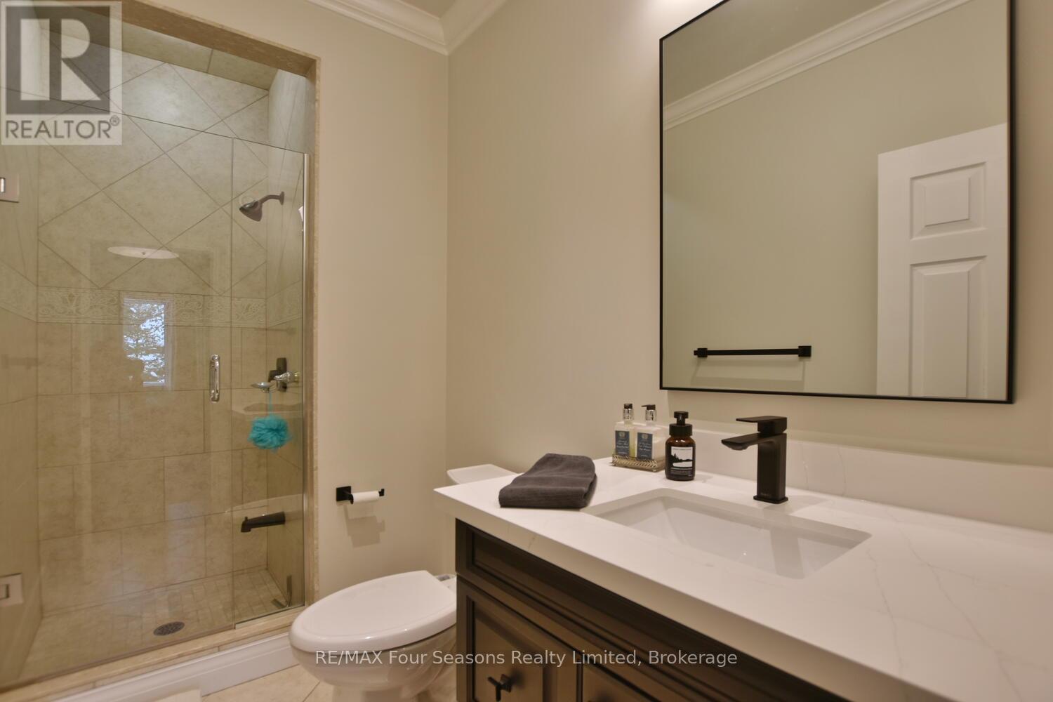 129 Blueski George Crescent, Blue Mountains, Ontario  L9Y 0S9 - Photo 25 - X11889591