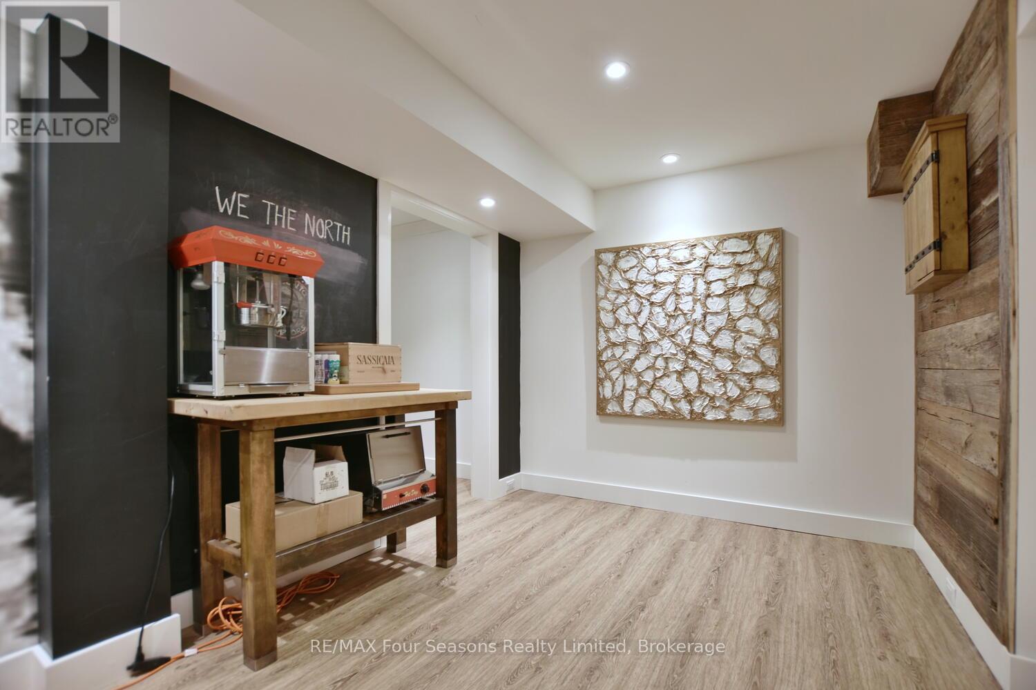 129 Blueski George Crescent, Blue Mountains, Ontario  L9Y 0S9 - Photo 29 - X11889591