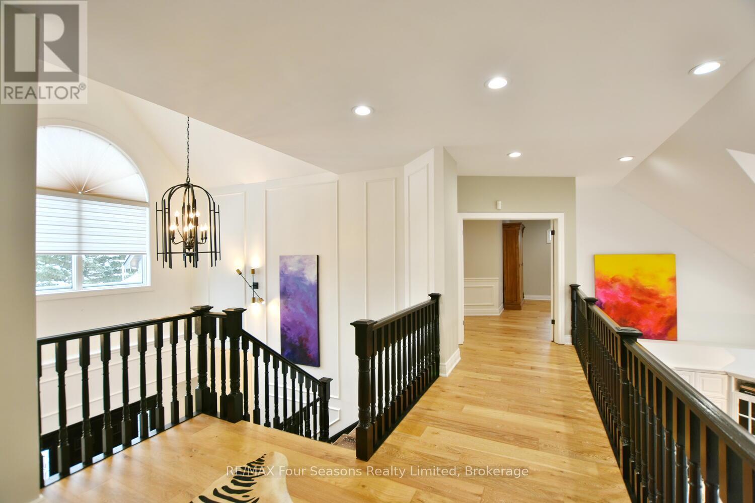 129 Blueski George Crescent, Blue Mountains, Ontario  L9Y 0S9 - Photo 3 - X11889591