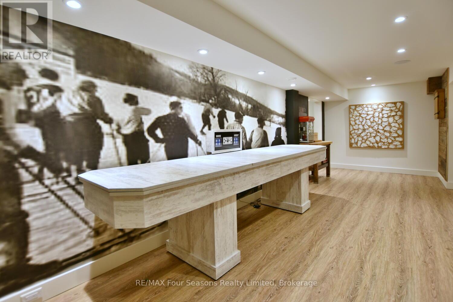 129 Blueski George Crescent, Blue Mountains, Ontario  L9Y 0S9 - Photo 31 - X11889591