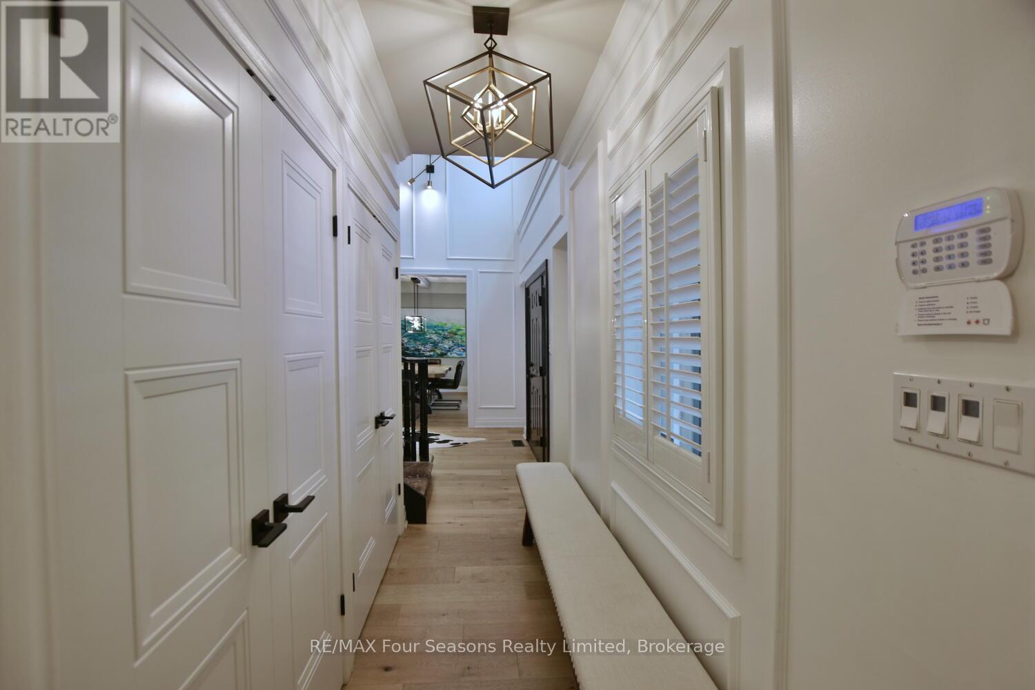 129 Blueski George Crescent, Blue Mountains, Ontario  L9Y 0S9 - Photo 37 - X11889591