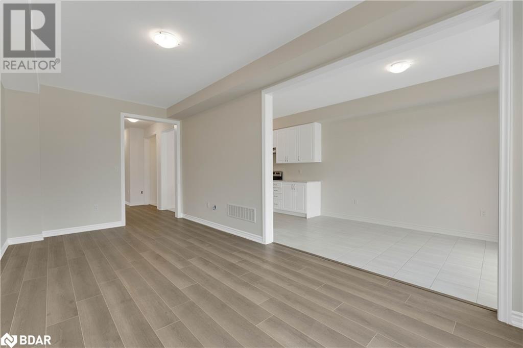 82 Ferragine Crescent, Bradford West Gwillimbury, Ontario  L3Z 4K2 - Photo 8 - 40684028