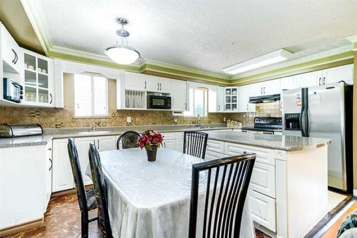 Property at 10428 128 STREET image 5