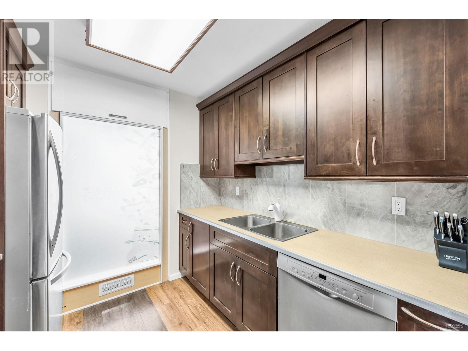 Listing Picture 9 of 20 : 702 7100 GILBERT ROAD, Richmond / 烈治文 - 魯藝地產 Yvonne Lu Group - MLS Medallion Club Member