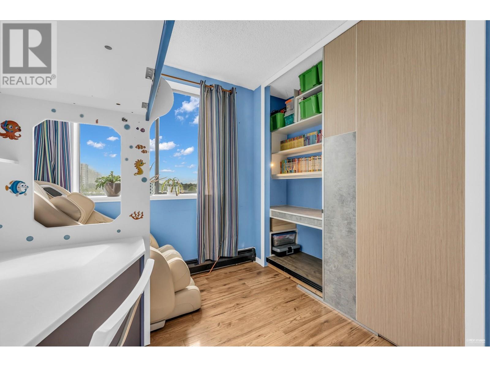 Listing Picture 13 of 20 : 702 7100 GILBERT ROAD, Richmond / 烈治文 - 魯藝地產 Yvonne Lu Group - MLS Medallion Club Member