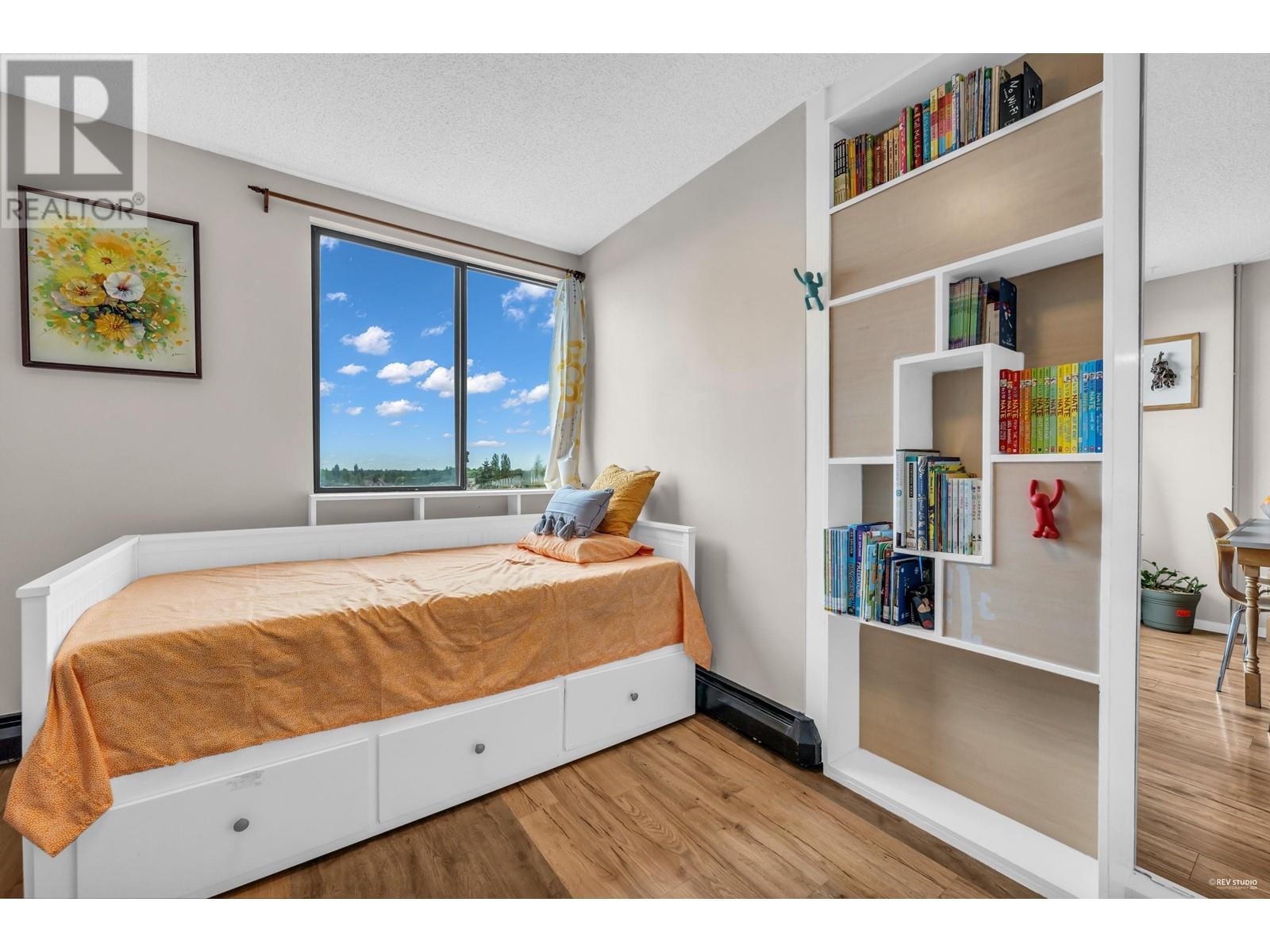 Listing Picture 15 of 20 : 702 7100 GILBERT ROAD, Richmond / 烈治文 - 魯藝地產 Yvonne Lu Group - MLS Medallion Club Member
