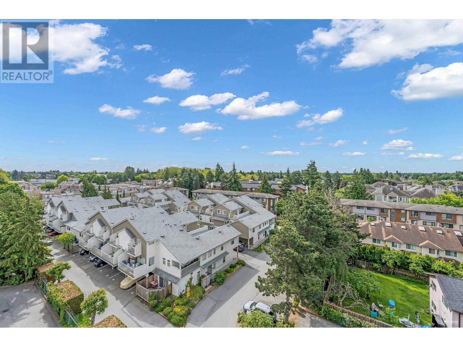 Listing Picture 2 of 20 : 702 7100 GILBERT ROAD, Richmond / 烈治文 - 魯藝地產 Yvonne Lu Group - MLS Medallion Club Member