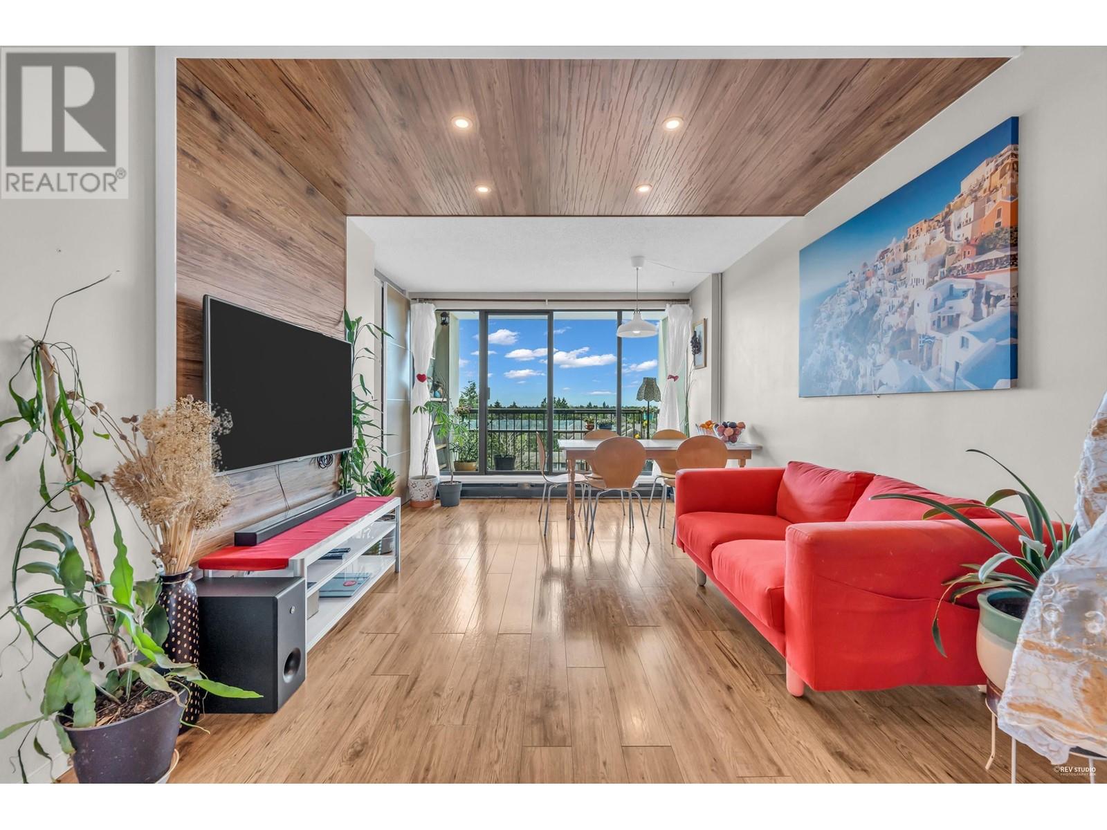 Listing Picture 3 of 20 : 702 7100 GILBERT ROAD, Richmond / 烈治文 - 魯藝地產 Yvonne Lu Group - MLS Medallion Club Member