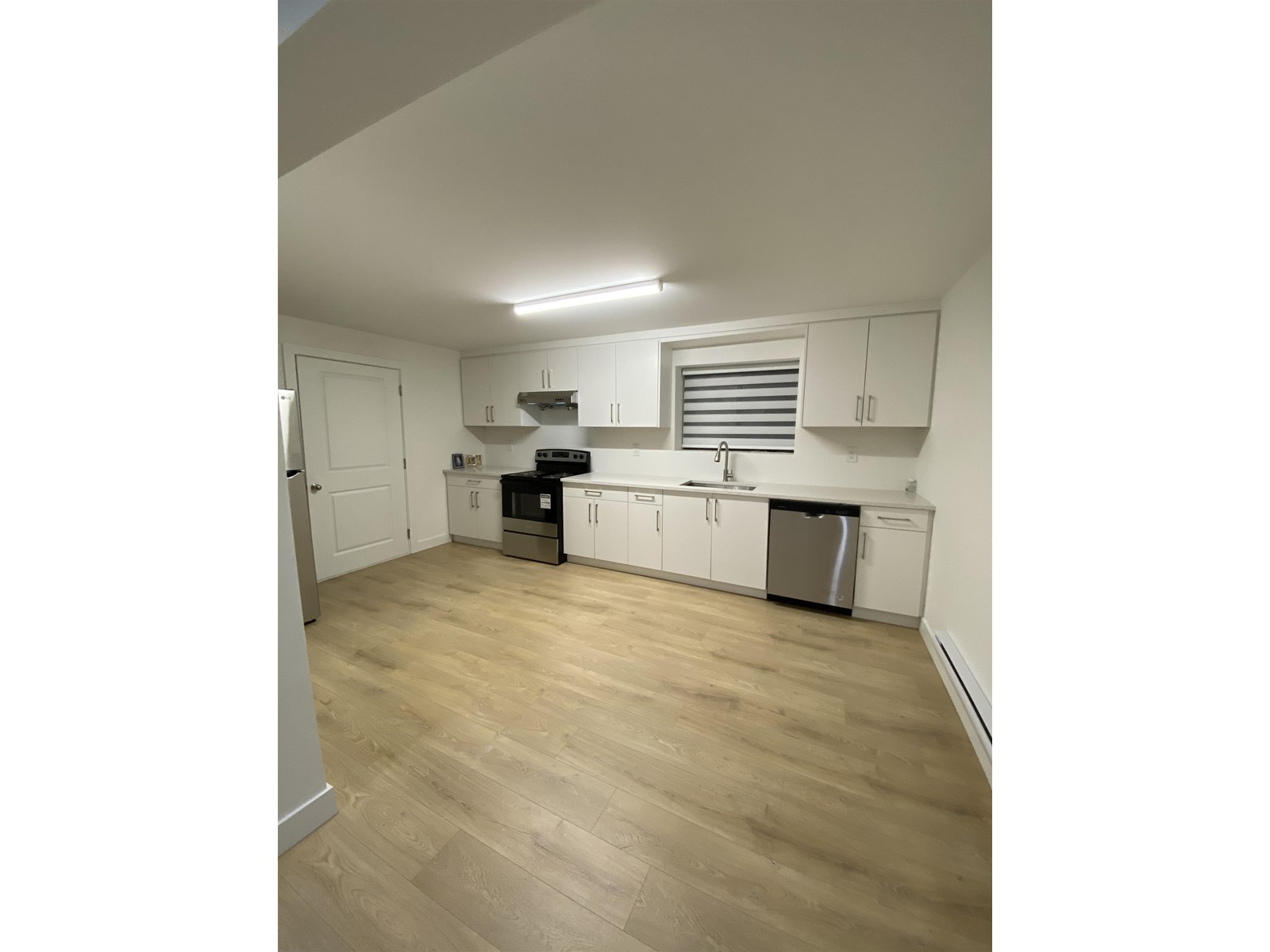 Lower Level-832 Habgood Street, Surrey, British Columbia  V4B 4W3 - Photo 2 - R2946615