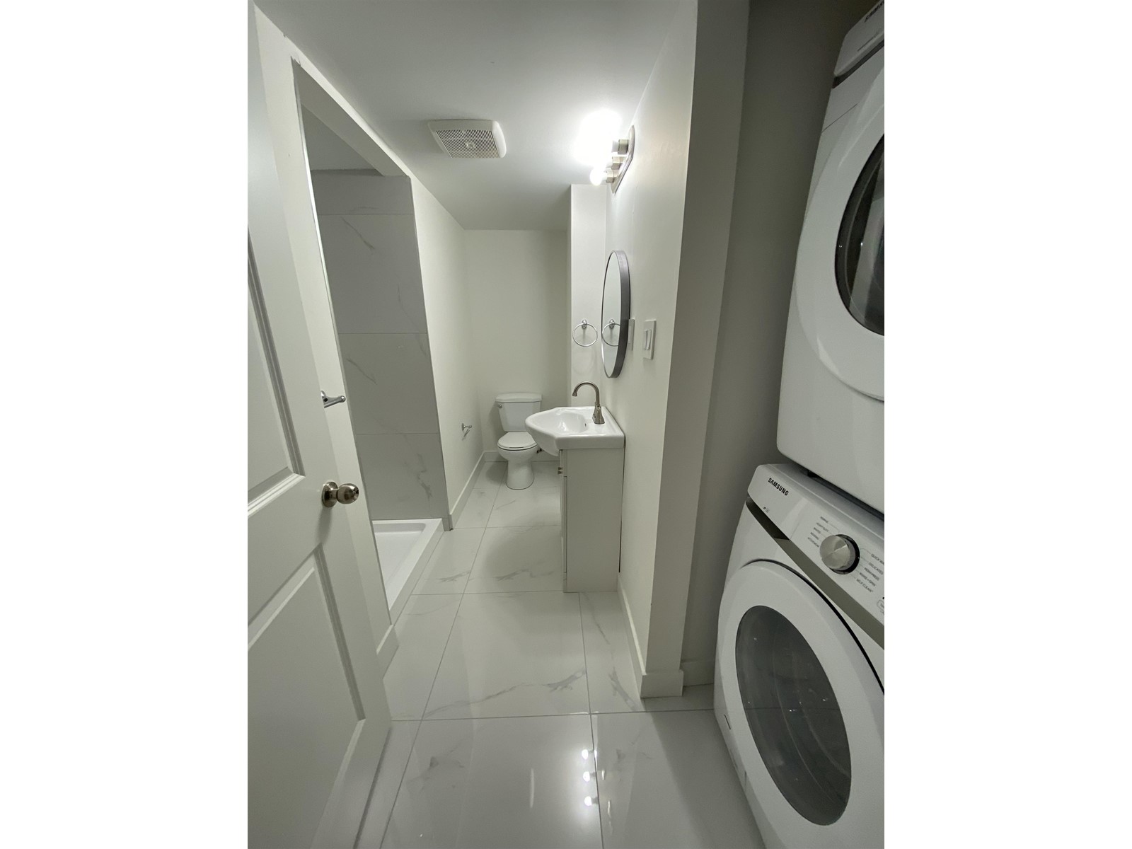 Lower Level-832 Habgood Street, Surrey, British Columbia  V4B 4W3 - Photo 11 - R2946615