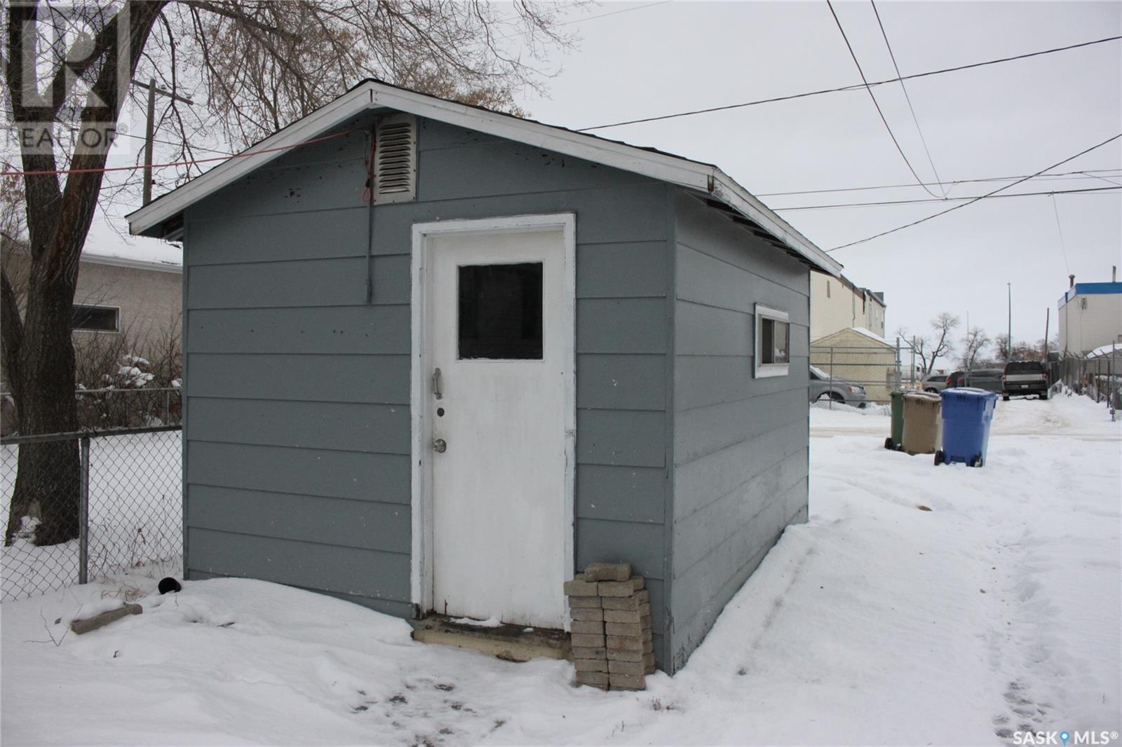 511 Montreal Street, Regina, Saskatchewan  S4R 1L6 - Photo 2 - SK988204