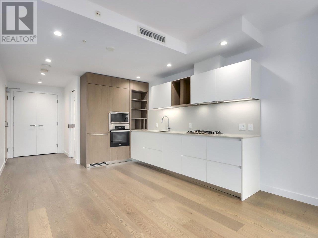 Listing Picture 5 of 27 : 3801 6000 MCKAY AVENUE, Burnaby / 本拿比 - 魯藝地產 Yvonne Lu Group - MLS Medallion Club Member