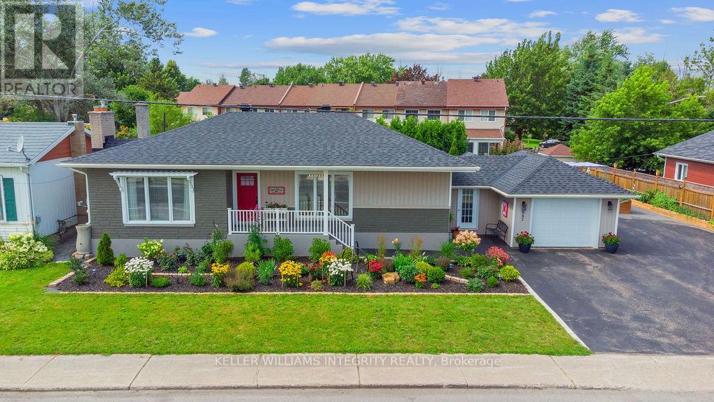 Property at 887 NOTRE DAME STREET image 1