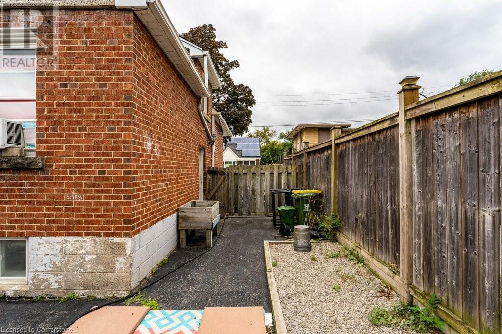 252 Glencairn Avenue, Hamilton, Ontario  L8K 3P2 - Photo 12 - 40684817