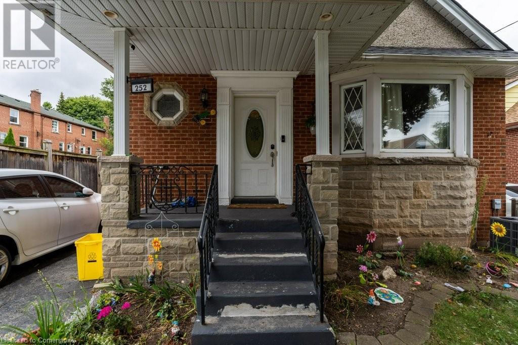 252 Glencairn Avenue, Hamilton, Ontario  L8K 3P2 - Photo 7 - 40684817