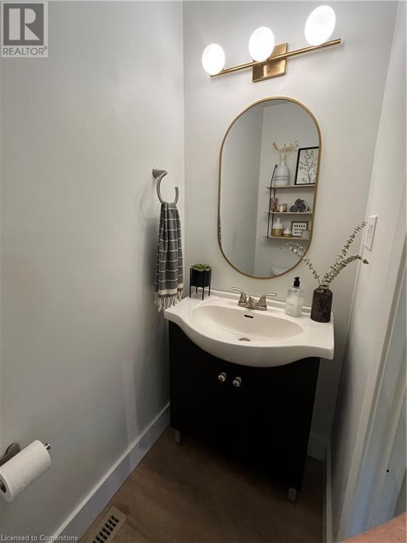 75 Ventura Drive Unit# 52, St. Catharines, Ontario  L2R 7J7 - Photo 2 - 40682950