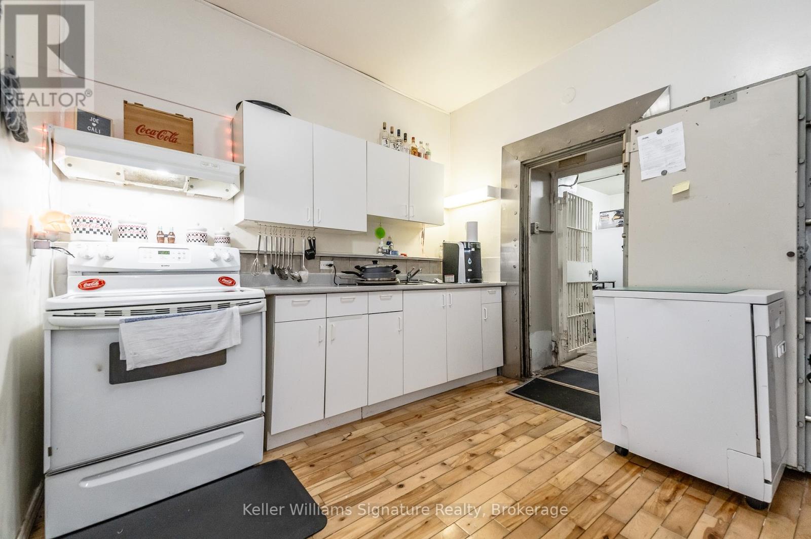 26 Queen Street E, Cambridge, Ontario  N3C 2A6 - Photo 26 - X9511910