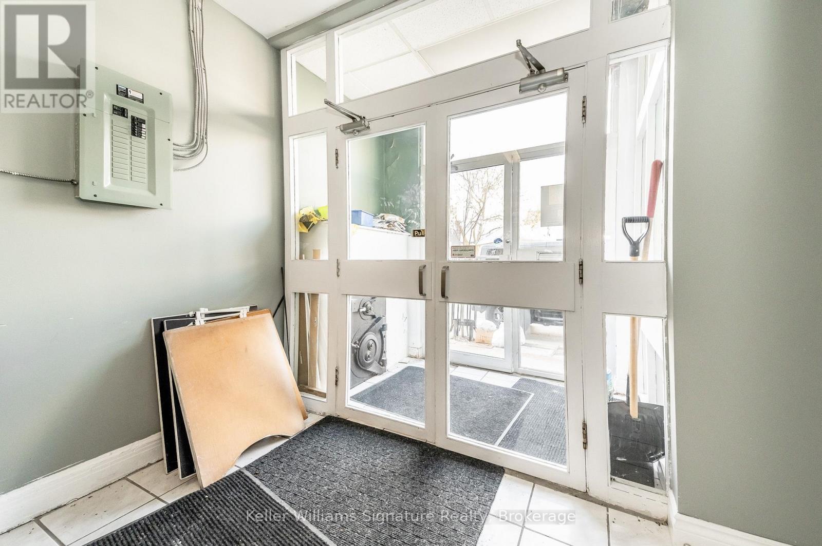 26 Queen Street E, Cambridge, Ontario  N3C 2A6 - Photo 4 - X9511910