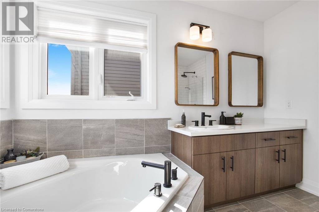 4047 Highland Park Drive, Beamsville, Ontario  L3J 0S9 - Photo 19 - 40668278