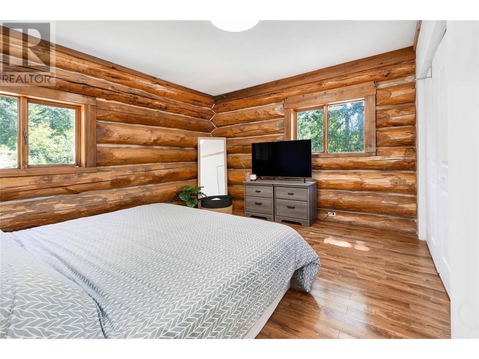 8240 Loakin Bear Creek Road, Chase, British Columbia  V0E 1M2 - Photo 11 - 10327882
