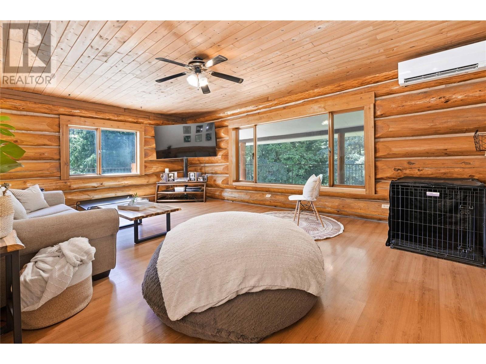 8240 Loakin Bear Creek Road, Chase, British Columbia  V0E 1M2 - Photo 7 - 10327882