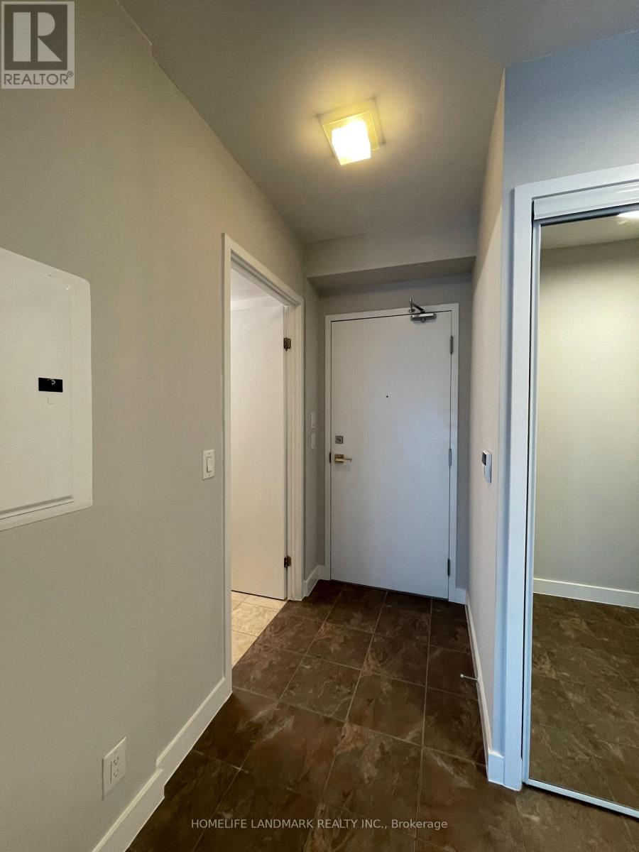 Property at 3710 - 14 YORK STREET image 2