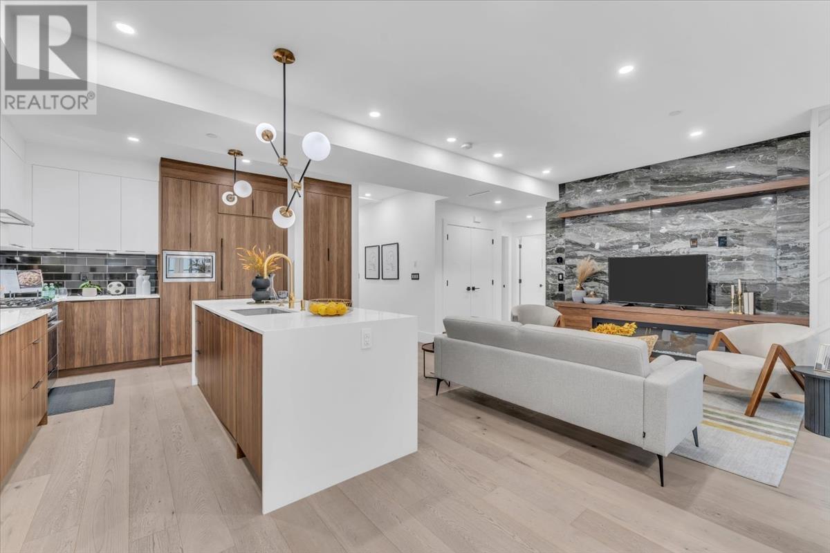 3255 W King Edward Avenue, Vancouver, British Columbia  V6L 1V6 - Photo 2 - R2946338